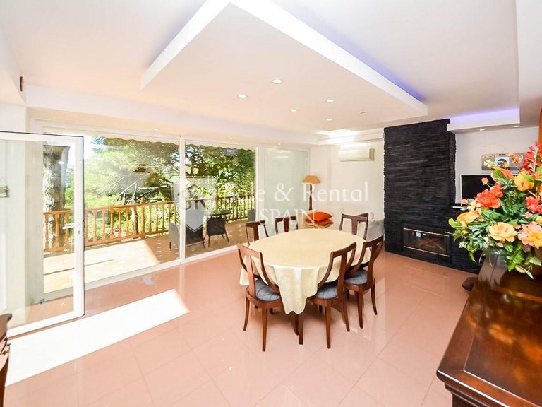 Villa for Sale in Lloret De Mar, Gerona 3
