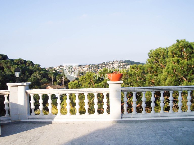 Villa for Sale in Lloret De Mar, Gerona 26