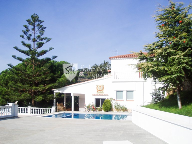 Villa for Sale in Lloret De Mar, Gerona 28