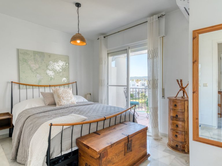 Town House for Sale in La Duquesa, Malaga 15