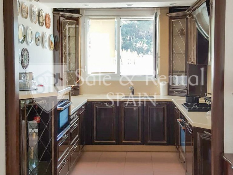 Villa for Sale in Lloret De Mar, Gerona 8