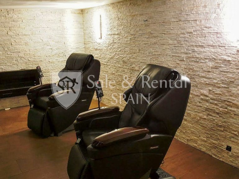Villa for Sale in Lloret De Mar, Gerona 14