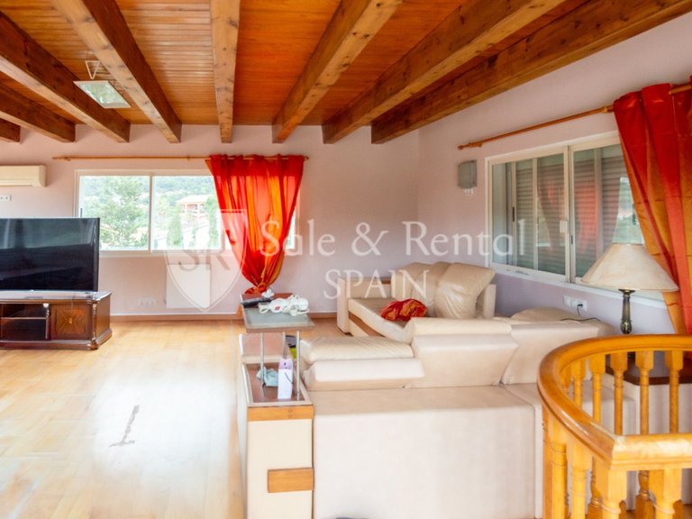 Villa for Sale in Lloret De Mar, Gerona 13