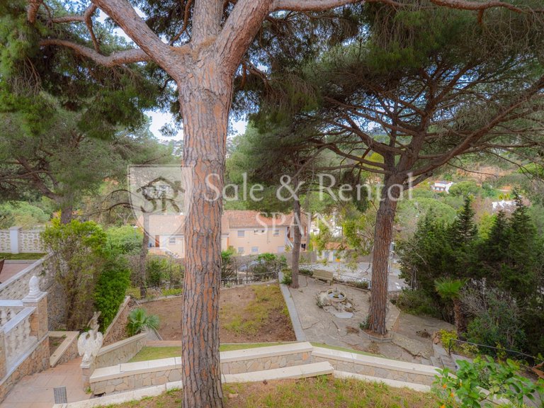 Villa for Sale in Lloret De Mar, Gerona 22