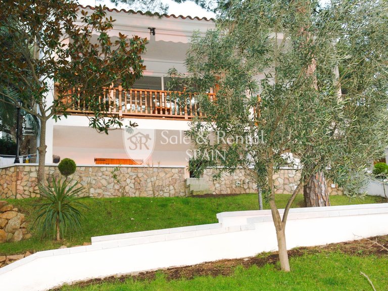 Villa for Sale in Lloret De Mar, Gerona 8