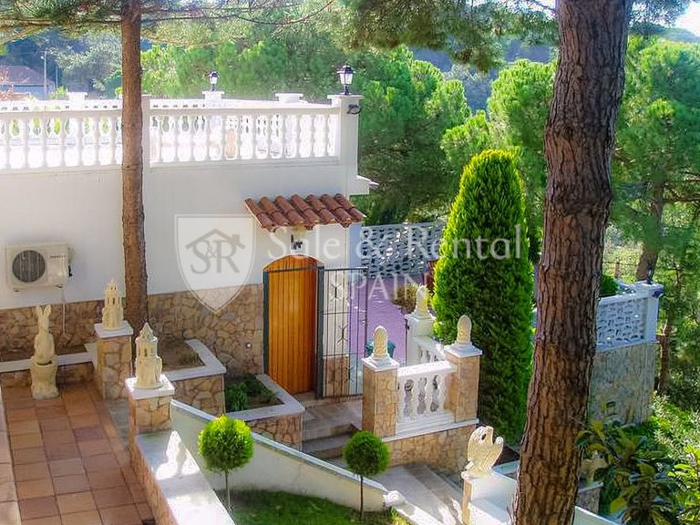 Villa for Sale in Lloret De Mar, Gerona 20