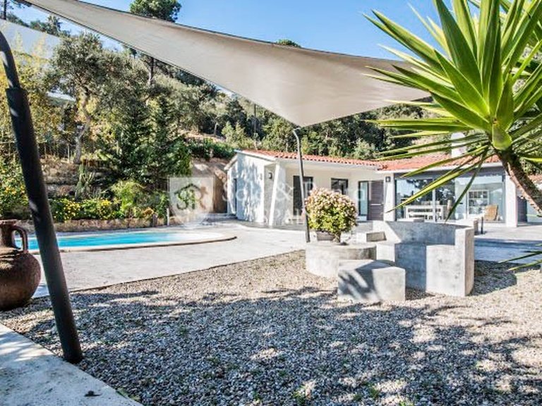 Villa for Sale in Lloret De Mar, Gerona 1
