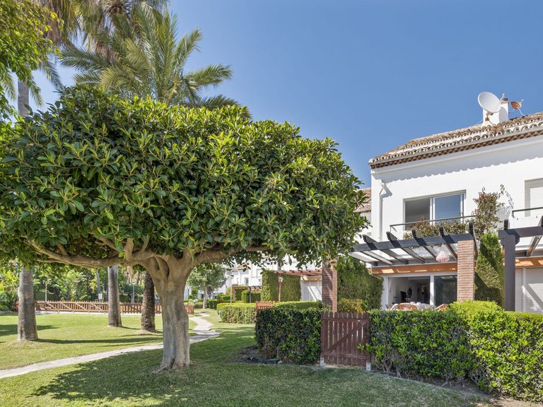 Town House for Sale in Estepona, Malaga 4