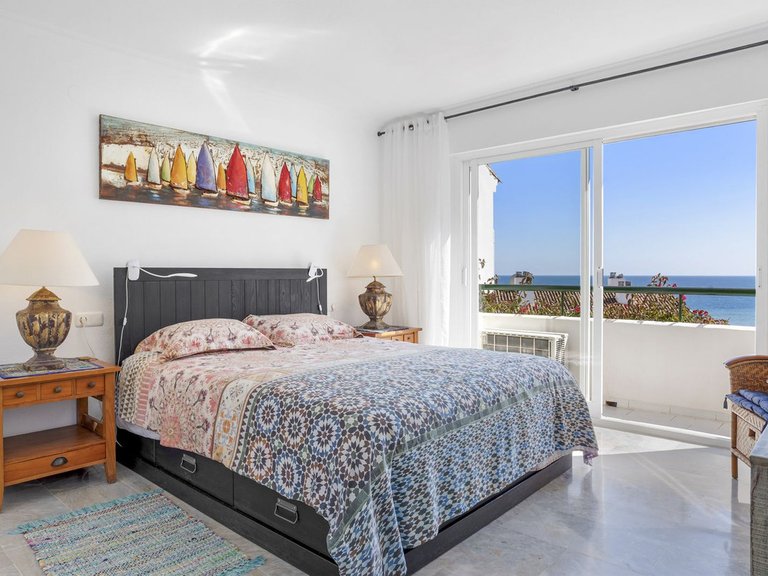 Town House for Sale in Estepona, Malaga 11
