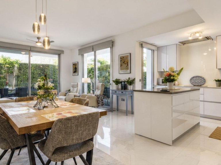 Apartment for Sale in Cancelada, Malaga 3