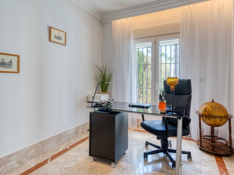 Town House for Sale in Marbella, Malaga 12
