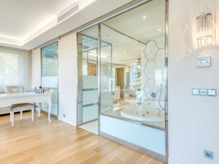 Villa for Sale in Bahia De Marbella, Malaga 18