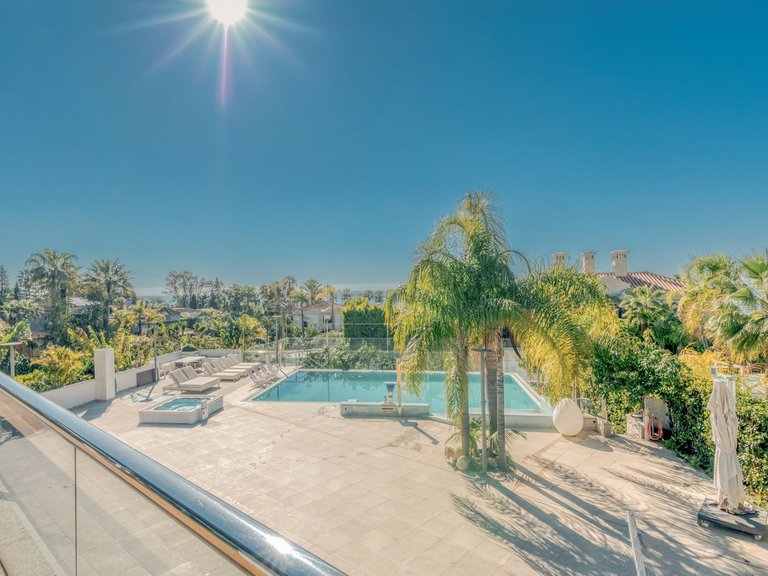 Villa for Sale in Bahia De Marbella, Malaga 36