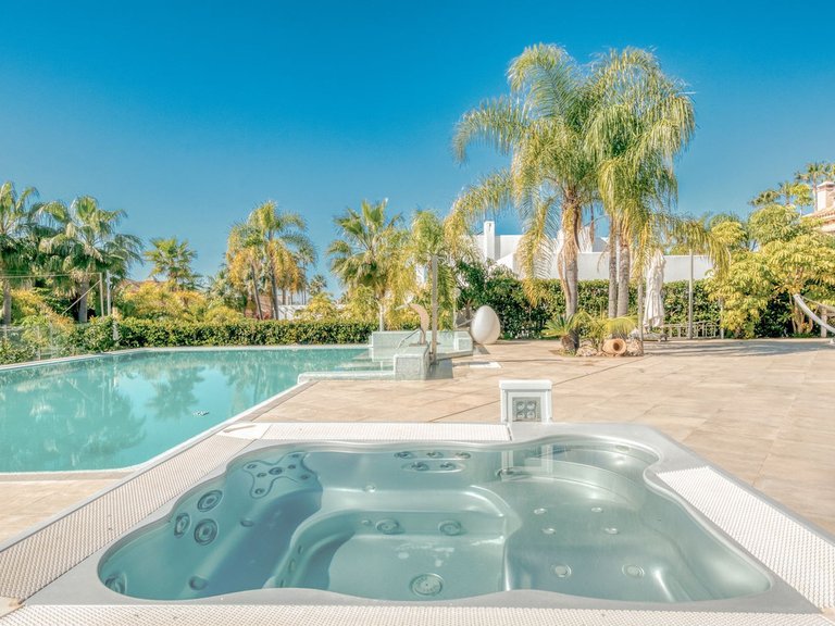 Villa for Sale in Bahia De Marbella, Malaga 40