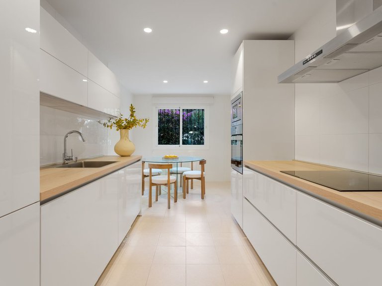 Apartment for Sale in Marbella, Malaga 13