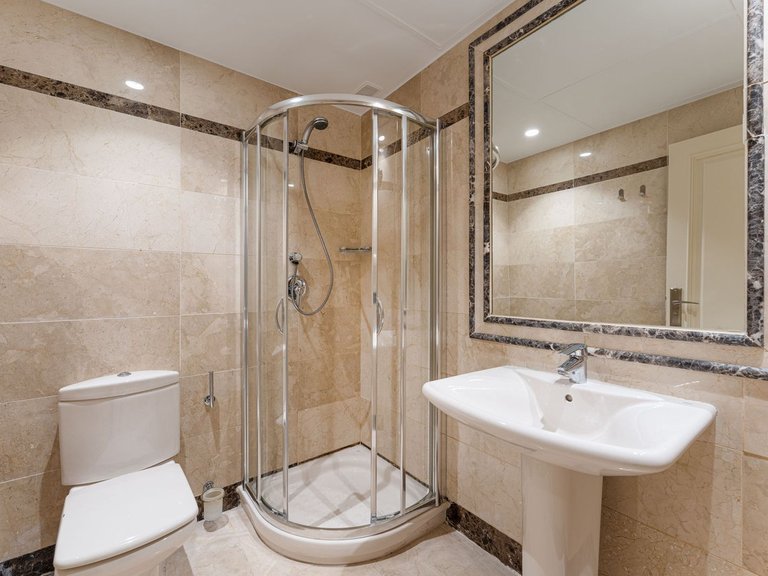Apartment for Sale in Marbella, Malaga 28