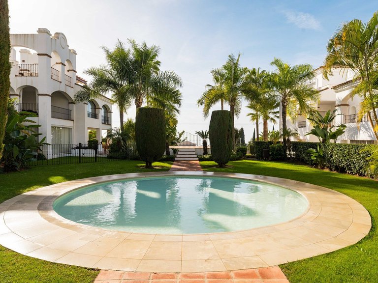 Apartment for Sale in Marbella, Malaga 32