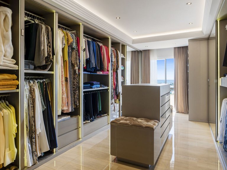 Penthouse for Sale in Benahavis, Malaga 30