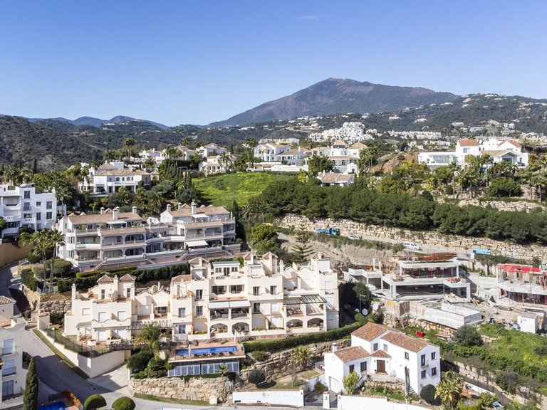 Penthouse for Sale in Benahavis, Malaga 50
