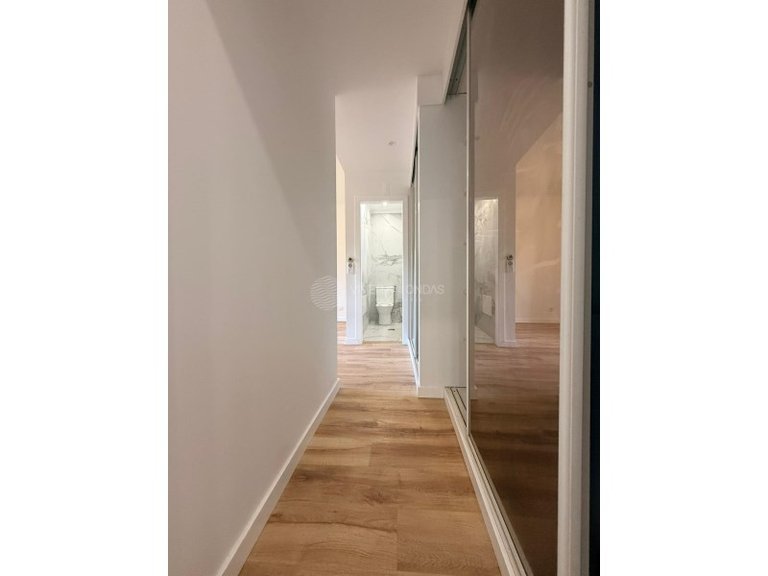 Apartment for Sale in Laranjeiro, Setubal 10