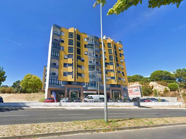 Apartment for Sale in Laranjeiro, Setubal 26