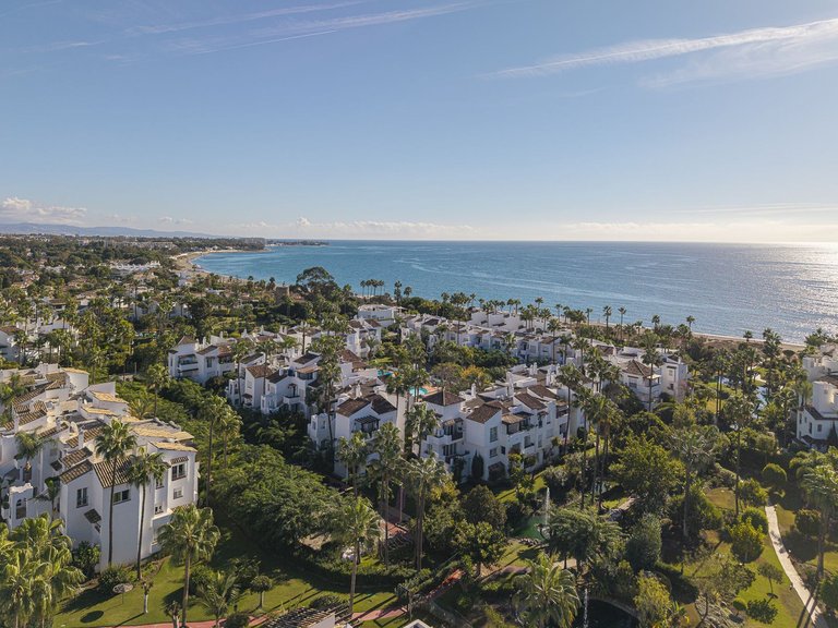 Apartment for Sale in Estepona, Malaga 1