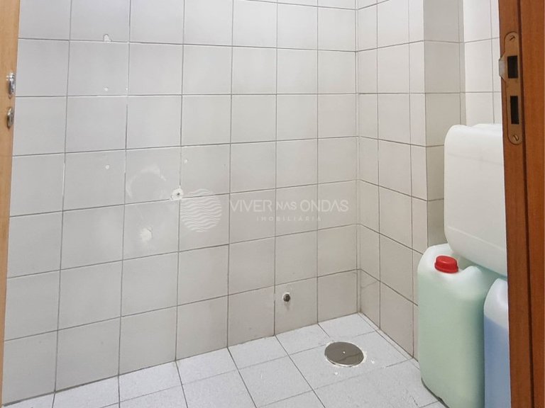 Commercial for Sale in Porto, Porto 15