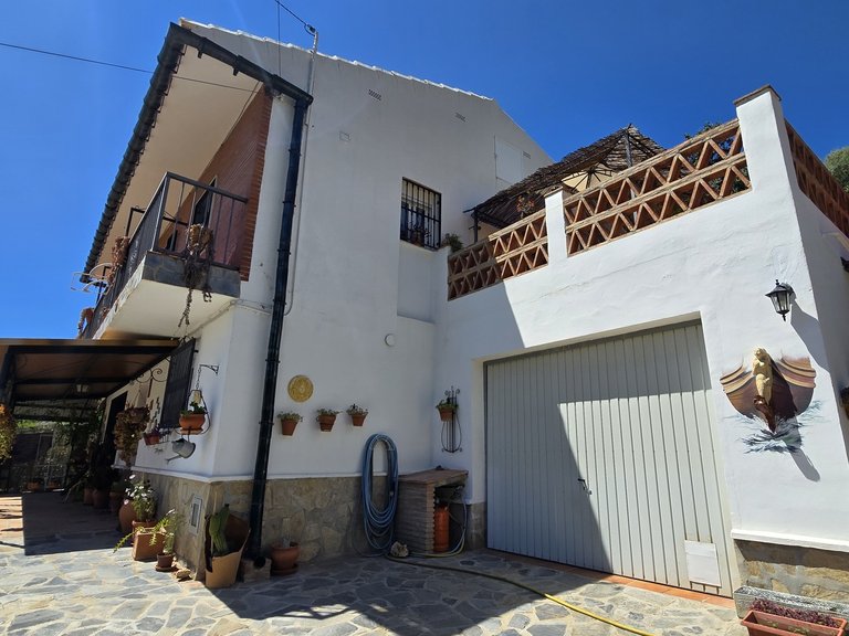 Villa for Sale in Vinuela, Malaga 6
