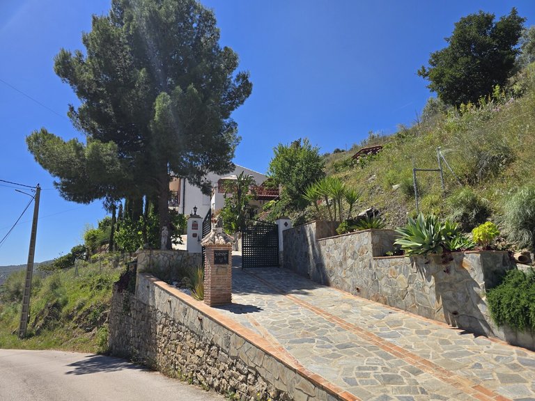Villa for Sale in Vinuela, Malaga 13