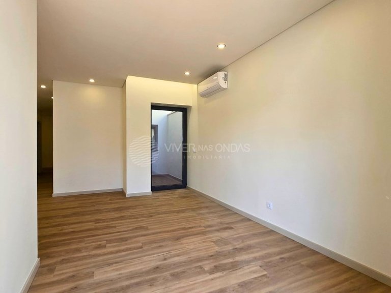 Apartment for Sale in Espinho, Aveiro 4