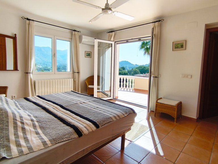 Villa for Sale in Inland La Sella Golf, Alicante 19