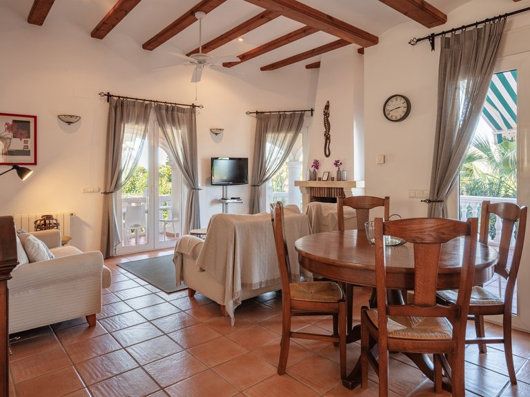 Villa for Sale in Inland La Sella Golf, Alicante 6