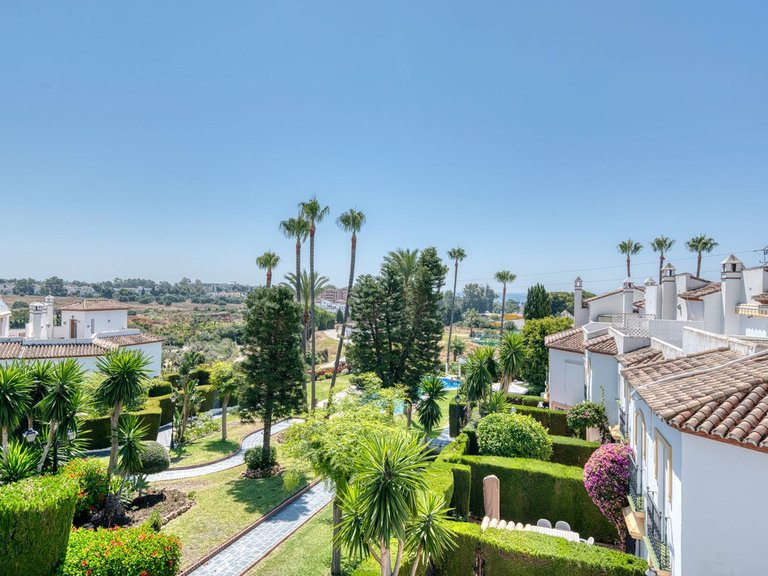 Town House for Sale in Cancelada, Malaga 1