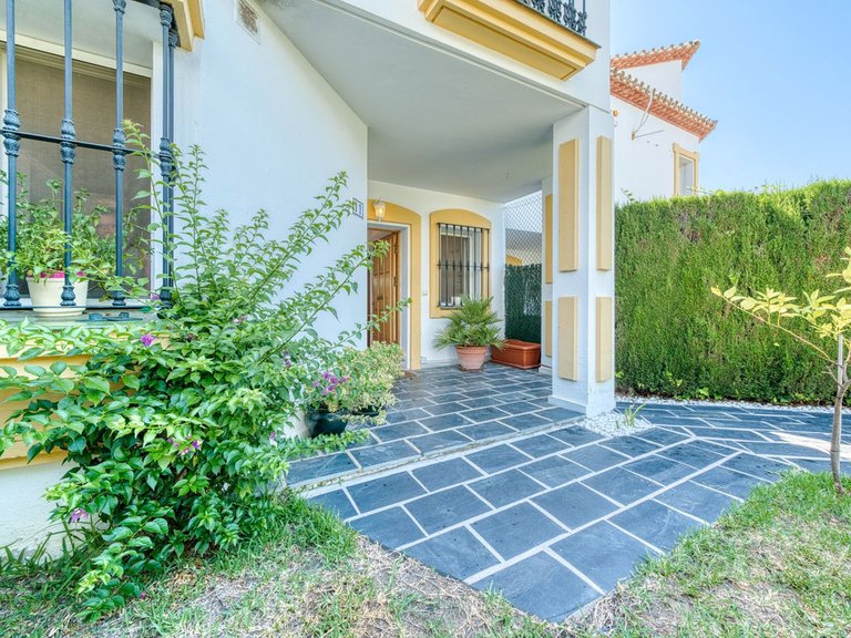 Town House for Sale in Cancelada, Malaga 3