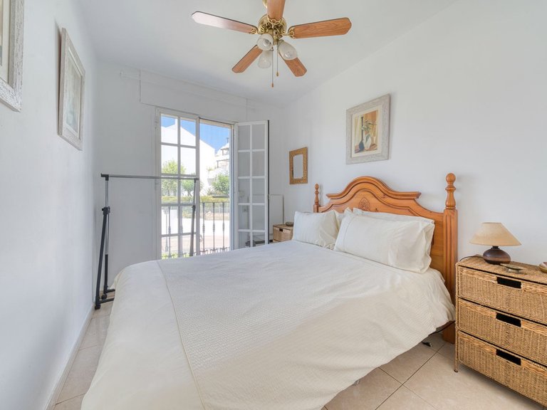 Town House for Sale in Cancelada, Malaga 9