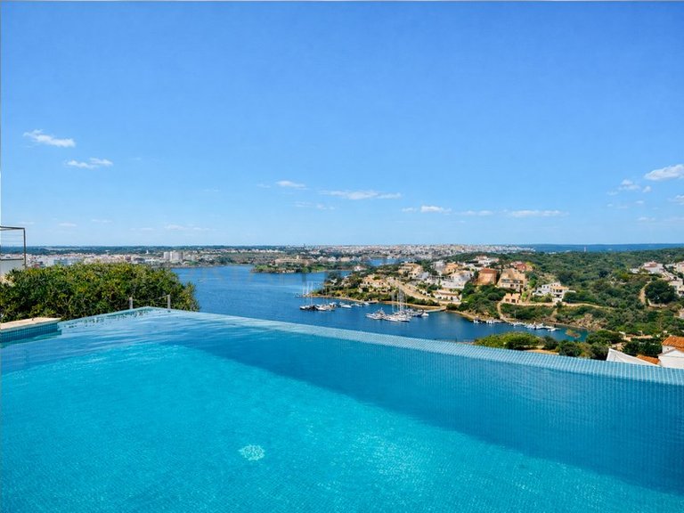 Villa for Sale in Cala Llonga, Menorca 3