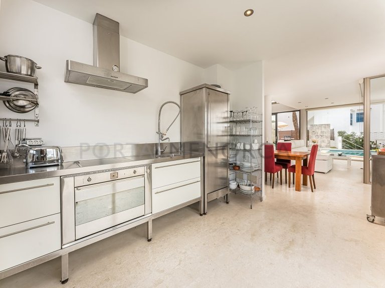 Villa for Sale in Cala Llonga, Menorca 12