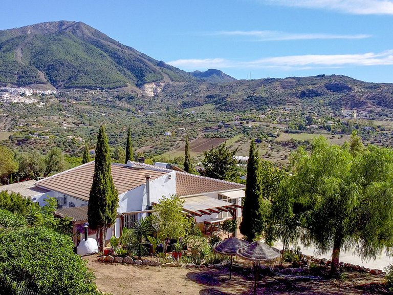 Villa for Sale in Puente De Don Manuel, Malaga 4