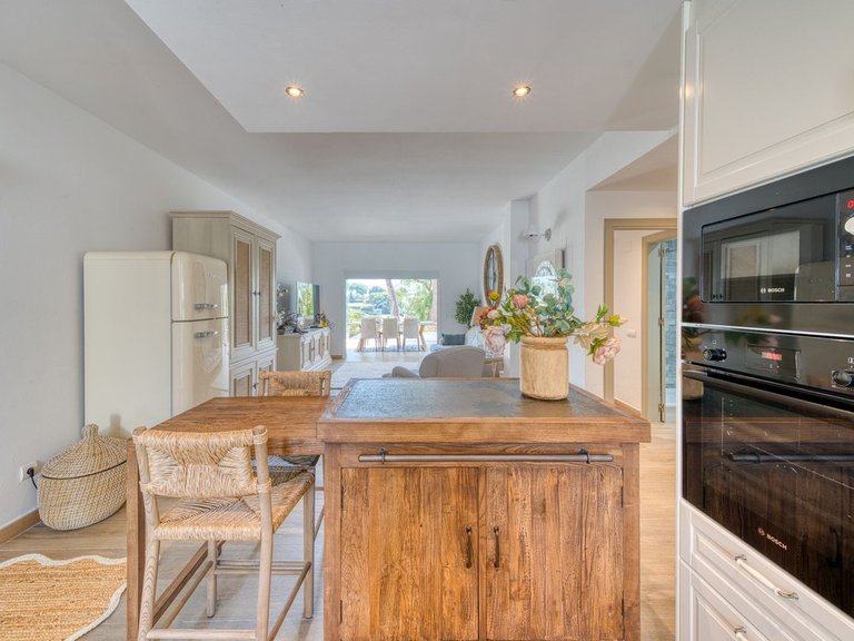 Apartment for Sale in Nueva Andalucia, Malaga 9