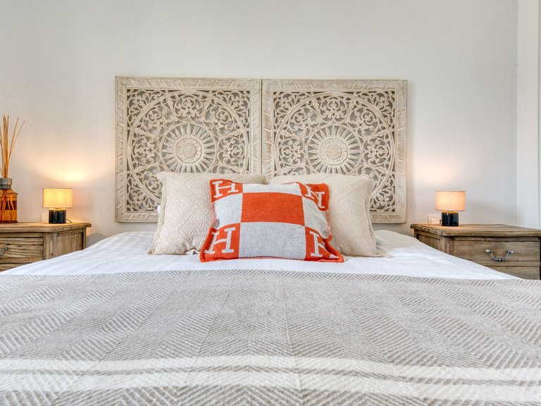 Apartment for Sale in Nueva Andalucia, Malaga 12