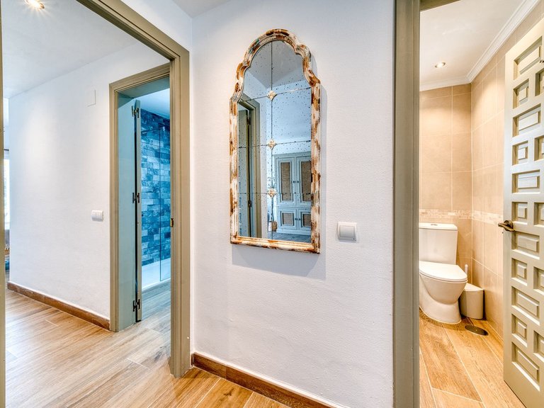 Apartment for Sale in Nueva Andalucia, Malaga 20