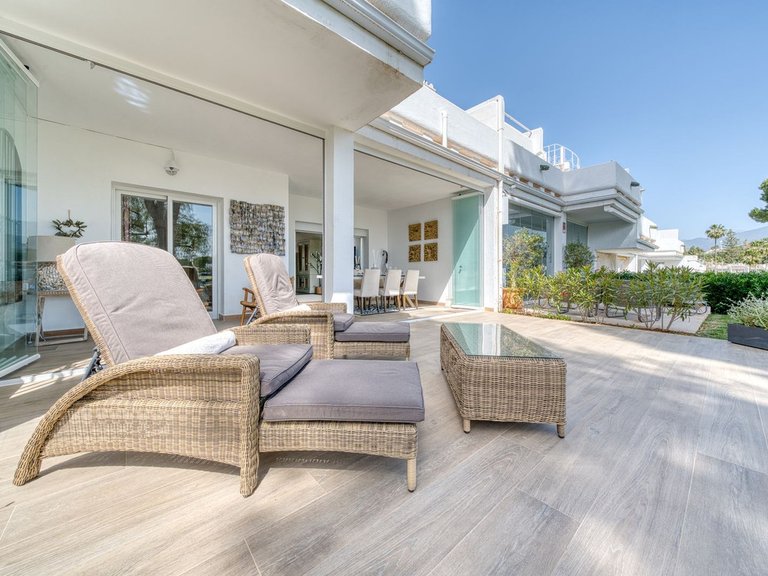 Apartment for Sale in Nueva Andalucia, Malaga 38