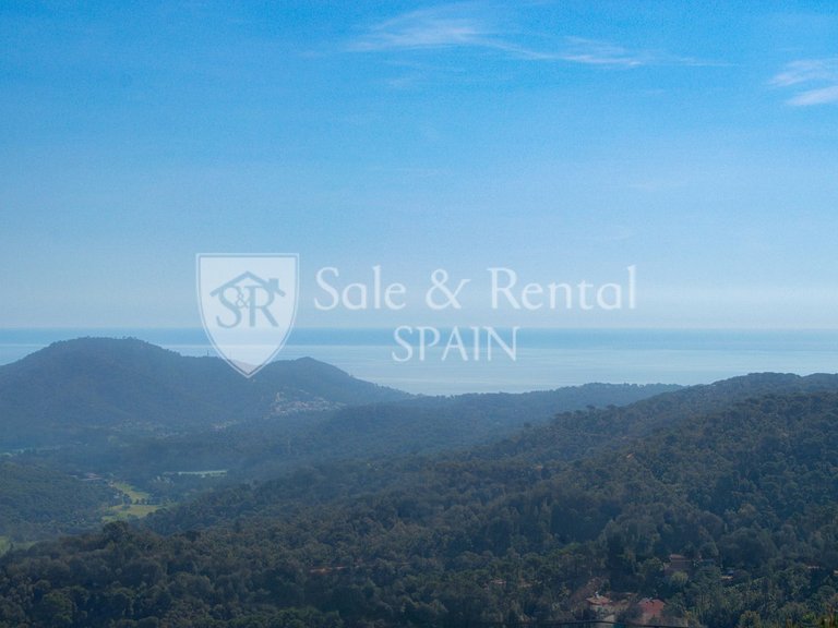 Villa for Sale in Lloret De Mar, Gerona 2