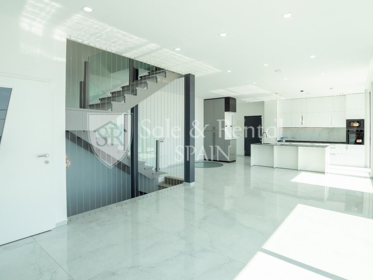 Villa for Sale in Lloret De Mar, Gerona 4