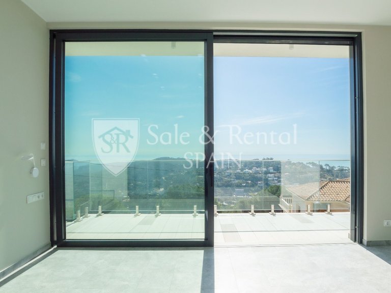 Villa for Sale in Lloret De Mar, Gerona 30