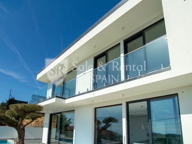 Villa for Sale in Lloret De Mar, Gerona 33