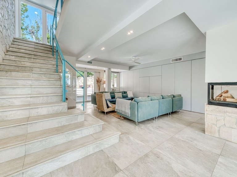 Villa for Sale in El Rosario, Malaga 13