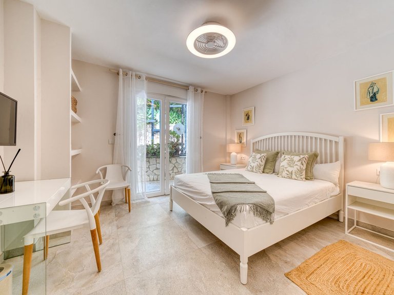 Villa for Sale in El Rosario, Malaga 19