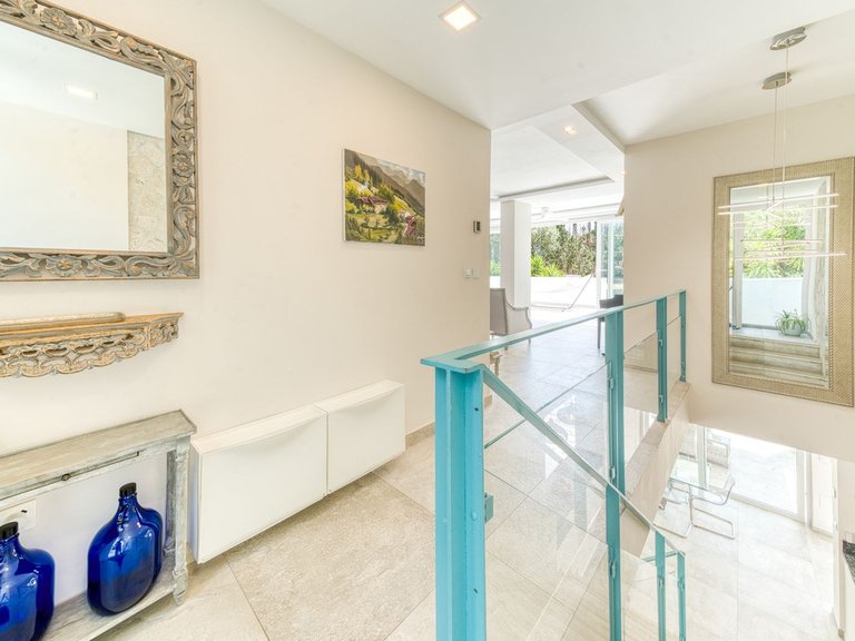 Villa for Sale in El Rosario, Malaga 21