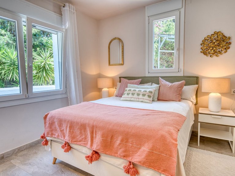 Villa for Sale in El Rosario, Malaga 26